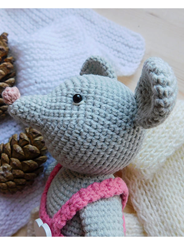 Crochet Mouse in Pants Amigurumi Free PDF Pattern