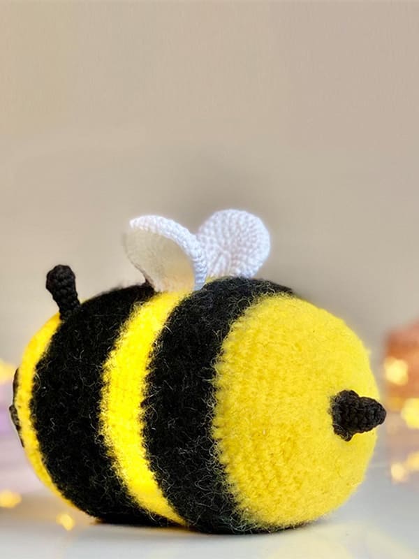 Fuzzy The Crochet Bee Amigurumi Free Pattern