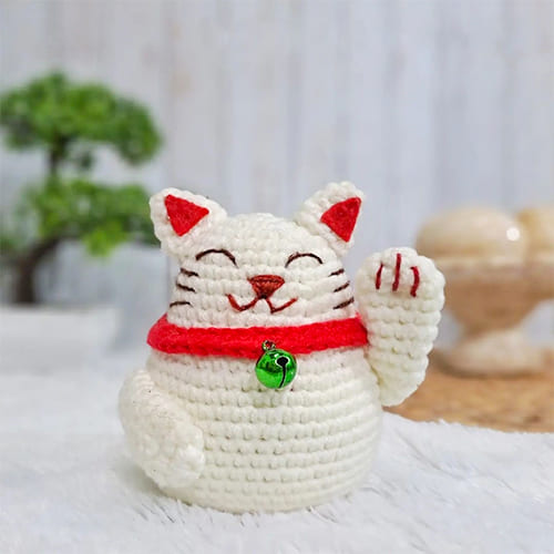 Maneki Neko Lucky Cat Amigurumi Free Crochet Pattern