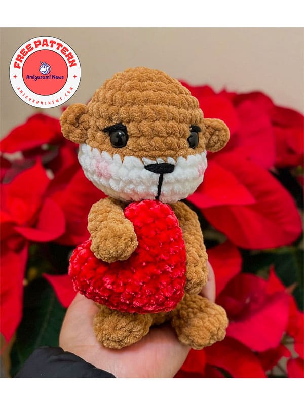 Free crochet otter amigurumi PDF pattern (2)