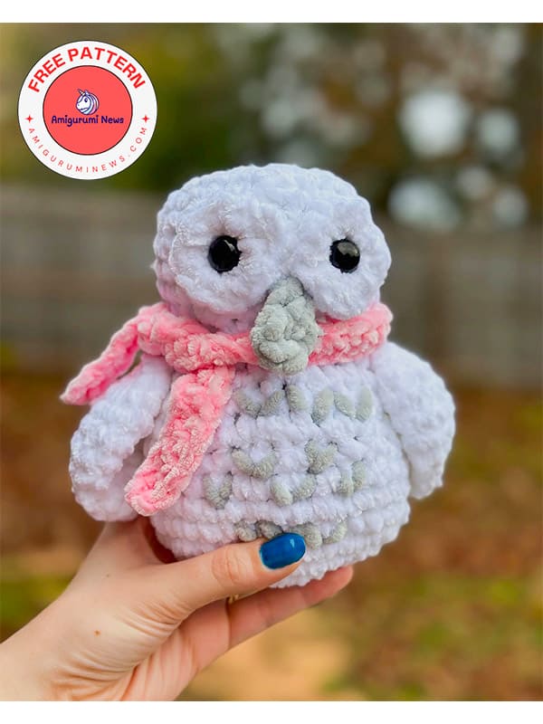 Free snowy crochet owl amigurumi pattern (2)