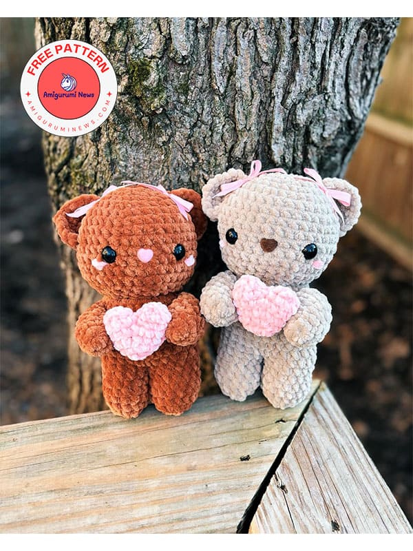 Free Valentine's Day sweetheart teddy bear crochet pattern (5)