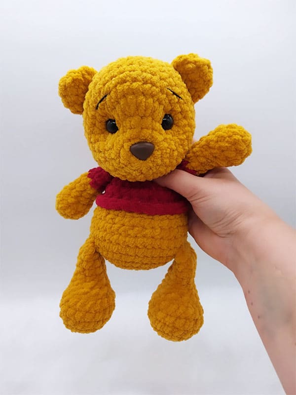 Crochet pooh teddy bear free amigurumi pattern