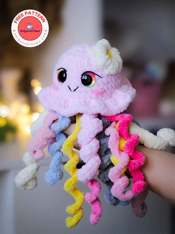 Free adorable plush crochet jellyfish amigurumi pattern (2)