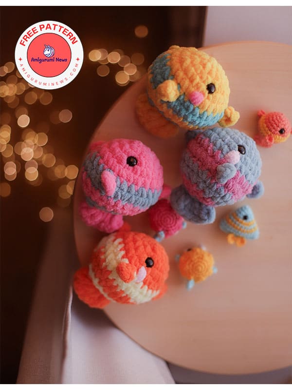 Free colorful crochet fish keychain amigurumi pattern (2)