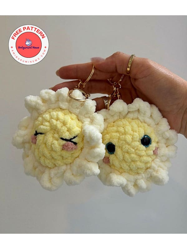 Amigurumi crochet sunflower keychain free pattern (2)