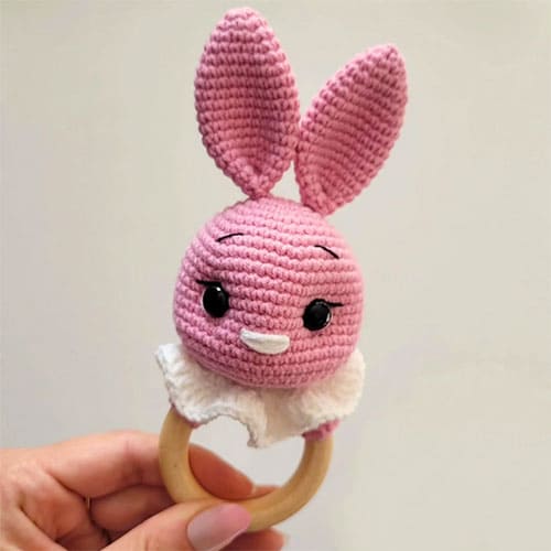 Crochet bunny baby rattle free amigurumi pattern