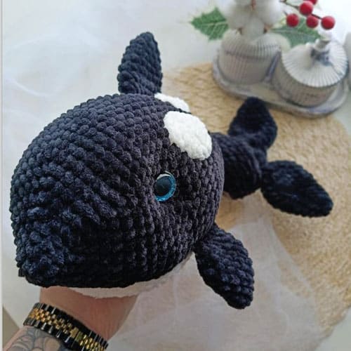 Crochet orca whale amigurumi free pattern
