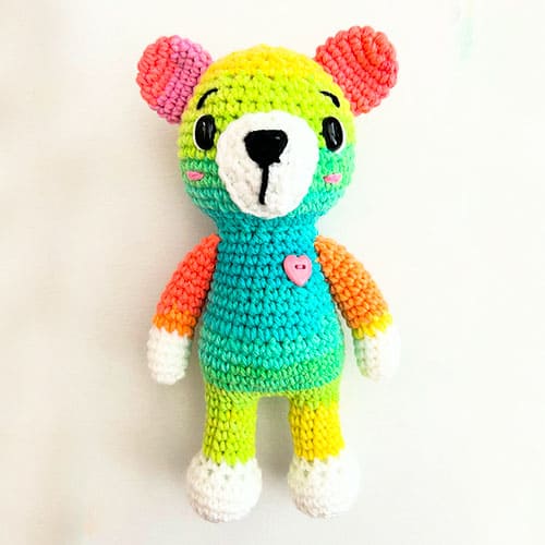 Crochet rainbow bear amigurumi free pattern