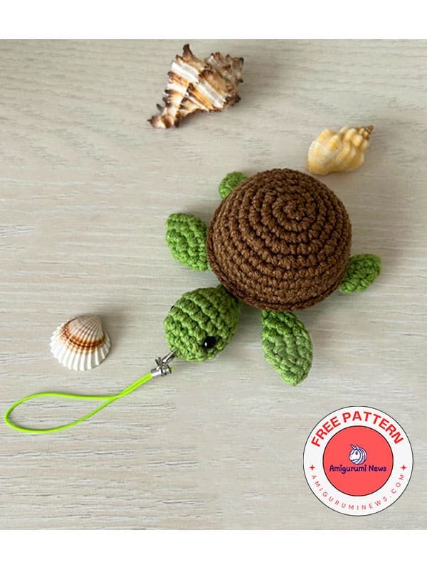 sea turtle keychain crochet pattern