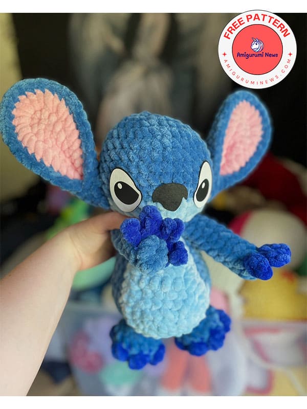 Amigurumi blue alien stitch free crochet pattern (3)