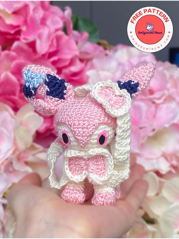 Beautiful plush sylveon crochet free pattern (2)