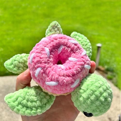 Crochet donut turtle free amigurumi pattern