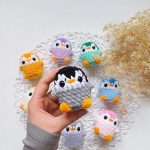 Pocket-size-crochet-penguin-free-amigurumi-pattern