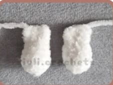 crochet-cat-keychain-back-paws