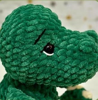 crochet-dino-plush-eye-details