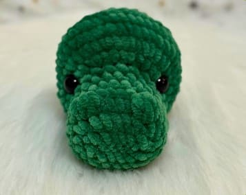 crochet-dino-plush-head
