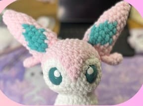 crochet-sylveon-assembly-3