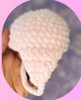 crochet-sylveon-pink-cap