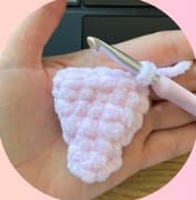 crochet-sylveon-small-tail