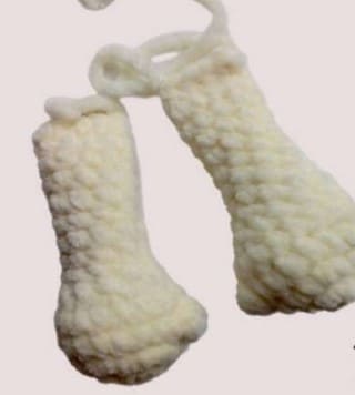 soft-and-cuddly-crochet-teddy-bear-upper-paws