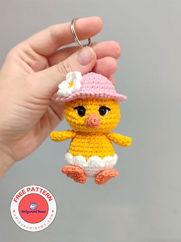 Amigurumi Crochet Chick With Daisy Hat Free Pattern (2)