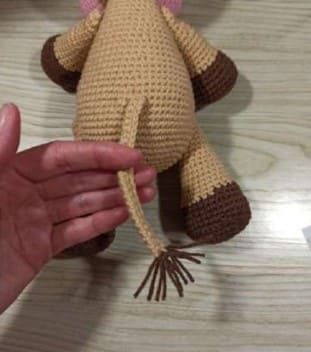 crochet-bull-tail-and-tassel