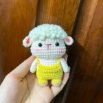 mini-crochet-lamb-pattern
