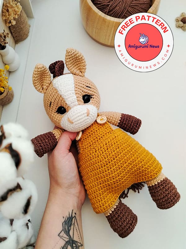 Crochet horse in overalls pattern (2)