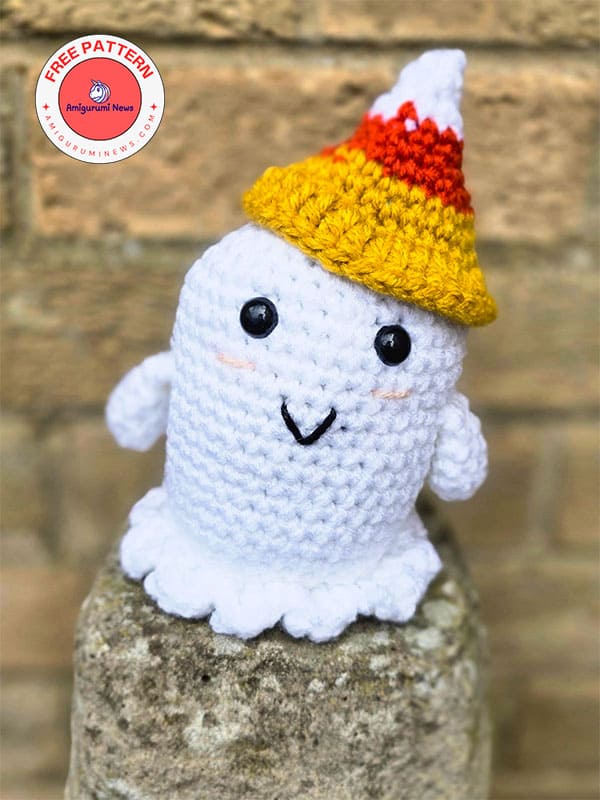 Mystie the crochet ghost pattern (2)