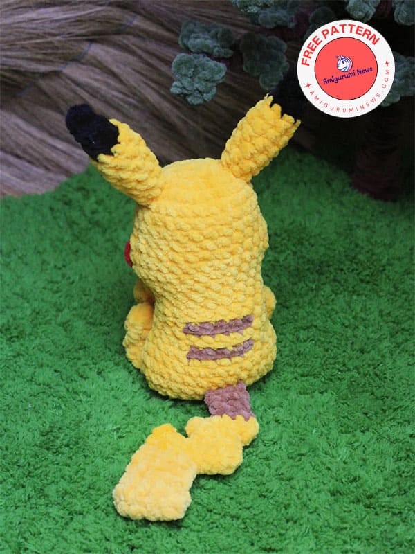 Pika the little crochet pikachu free pattern (3)