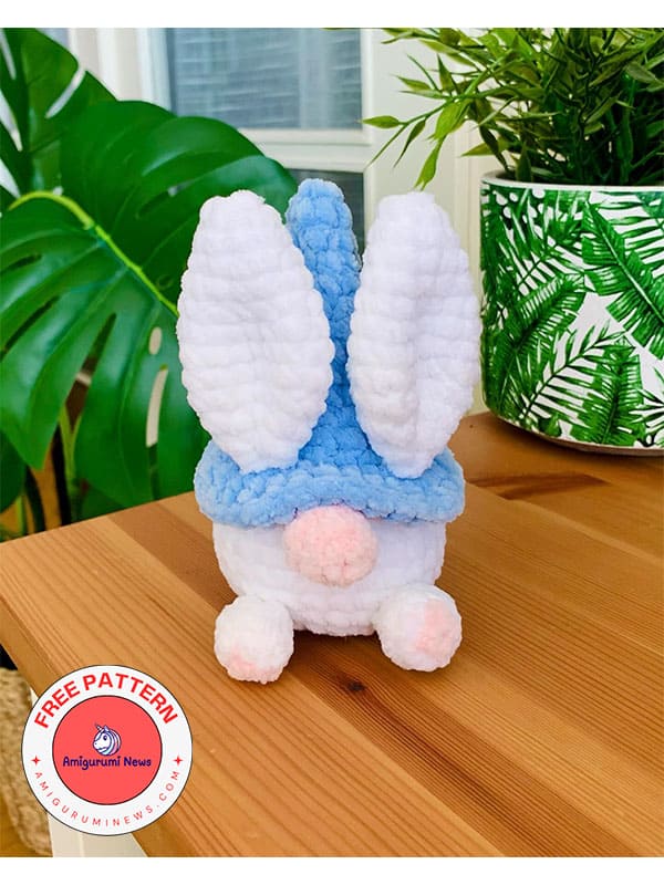 Handmade crochet bunny gnome lapin free amigurumi pattern (3)
