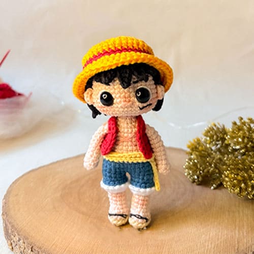 Luffy one piece crochet doll amigurumi free pattern (1)