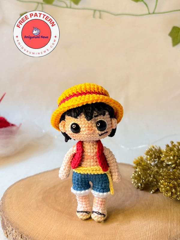 Luffy one piece crochet doll amigurumi free pattern (2)