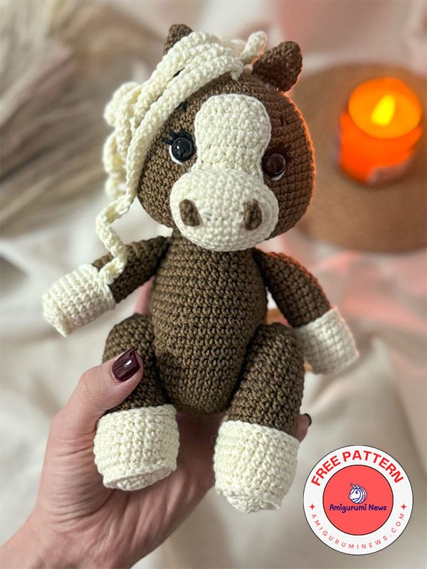 Milka the crochet horse amigurumi free pattern (2)