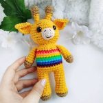 Rainbow crochet giraffe pattern