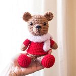 christmas-crochet-bear-Timothy-amigurumi-free-pattern