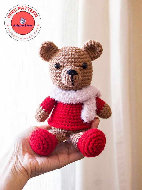 christmas-crochet-bear-Timothy-amigurumi-free-pattern (2)