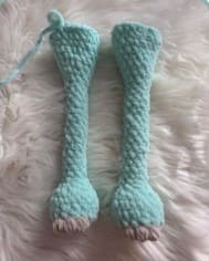 crochet-labubu-snuggler-legs