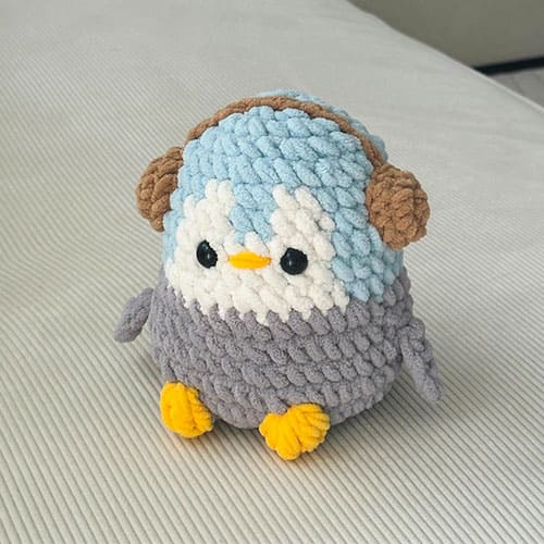 Free winter crochet penguin pattern