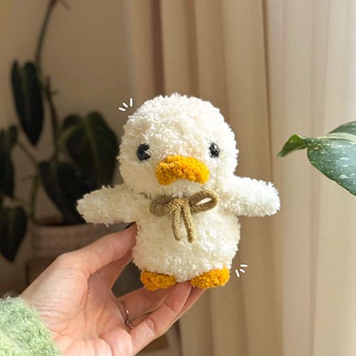 Plush cute crochet duck amigurumi free pattern