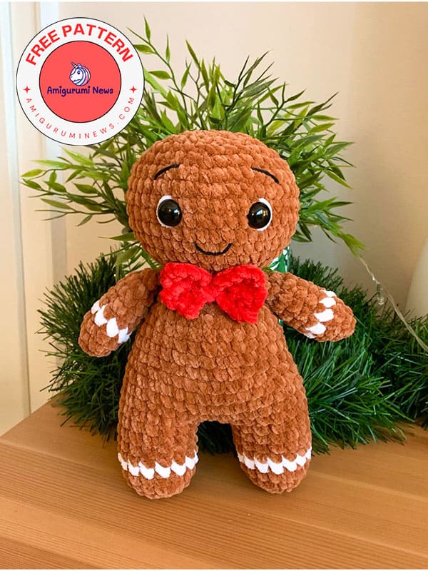 Small plush amigurumi gingerbread man free pattern (2)
