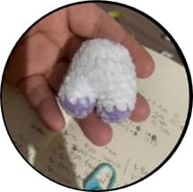 crochet-cow-keychain-body-legs-2