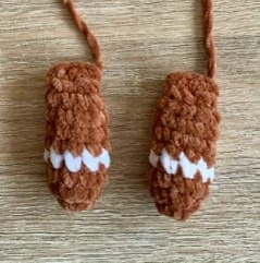 crochet-gingerbread-man-arms