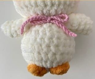 easy-crochet-duck-body