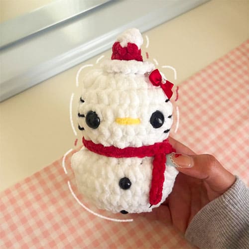 Easy crochet hello kitty snowman keychain free amigurumi pattern