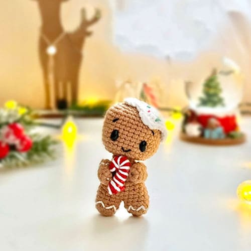 Gingy the crochet gingerbread man amigurumi free pattern