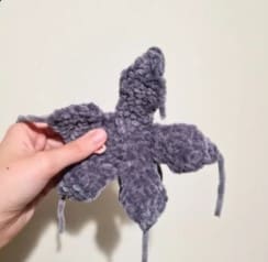 crochet-demogorgon-flower-grey-piece