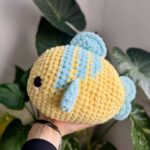 Free chunky simple crochet clownfish plush pattern (1)