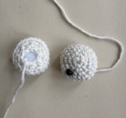 crochet-monster-eyes